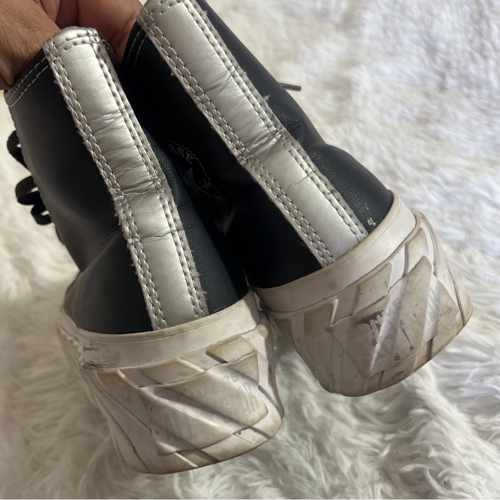 Chuck Taylor All Star Lift 2X Platform Matte Metallic Sneakers - Picture 9 of 13